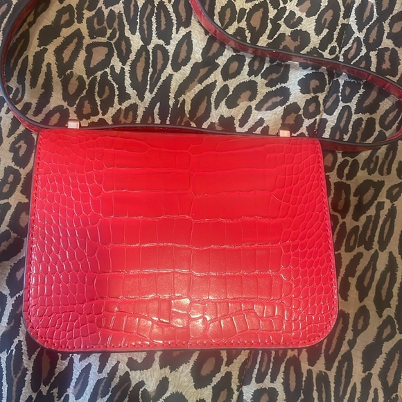 Guess red Corily red crock print mini crossbody flap bag - Picture 9 of 14